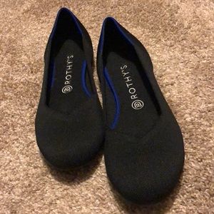 ☘️EUC☘️ Size 10 black Rothy's